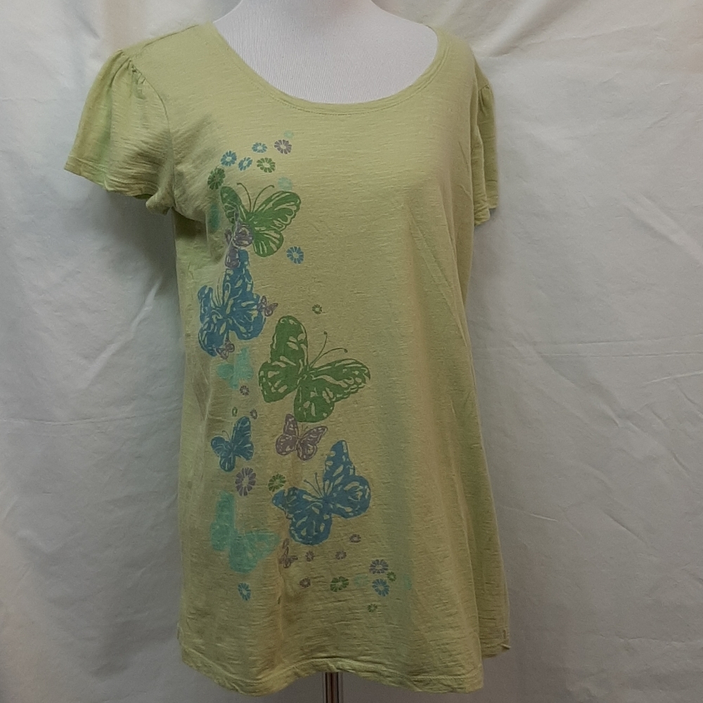 Super cute Maternity Top Lime w/butterflies Sz L